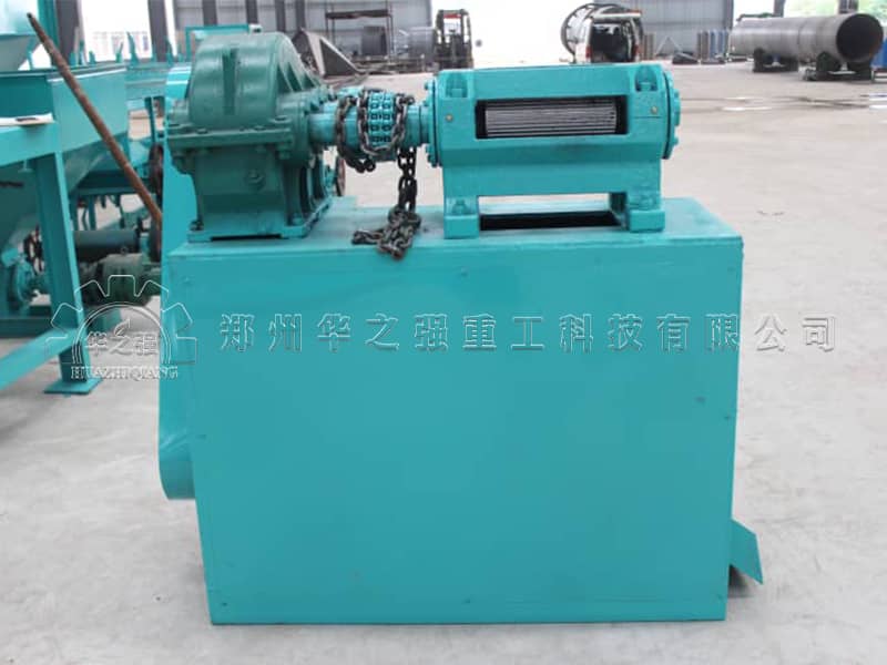 除了對(duì)輥擠壓造粒機(jī)生產(chǎn)復(fù)合肥還需要哪些設(shè)備？